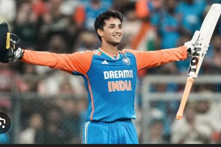 అభిషేక్ శర్మను ఆకాశానికెత్తిన గవాస్కర్